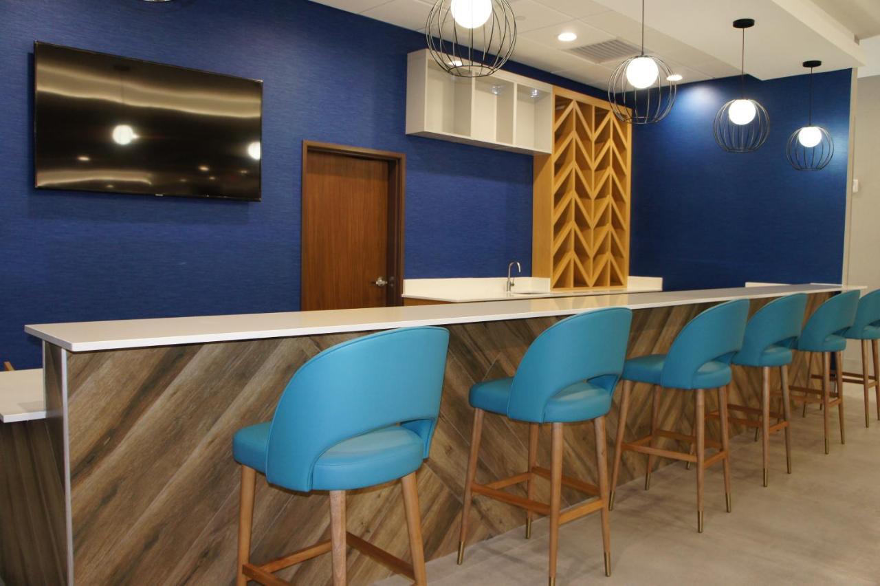 La Quinta Inn & Suites Katy-Mills By Wyndham Katy Eksteriør billede